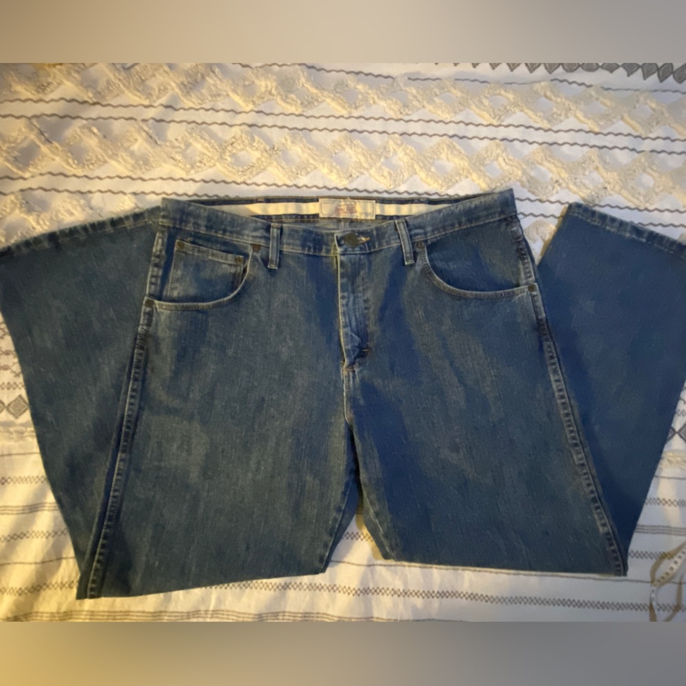 Men’s Indigo Blues Cabela’s straight leg jeans